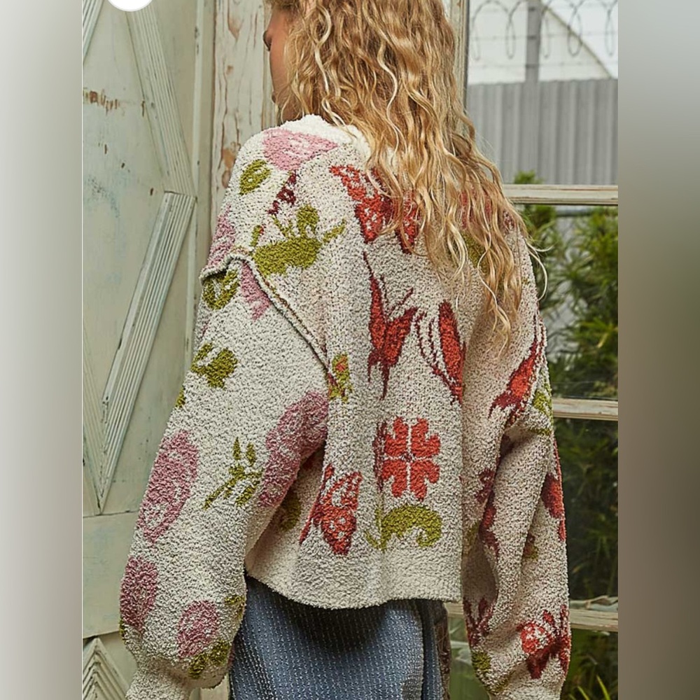 POL Butterfly V Neck Cardigan Size Large NWT - Picture 5 of 6